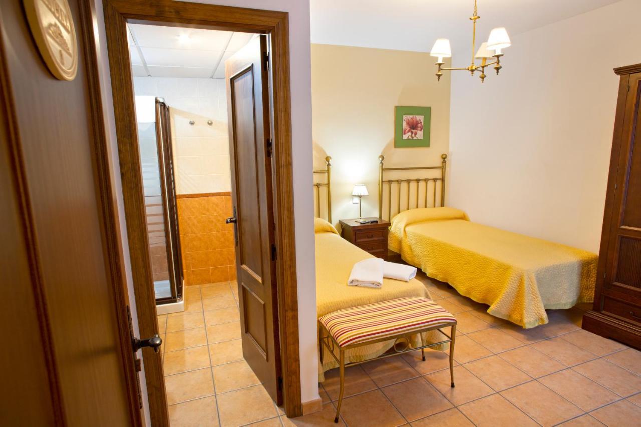 Hostal Rural Zahara زاهارا دي لا سييرا المظهر الخارجي الصورة